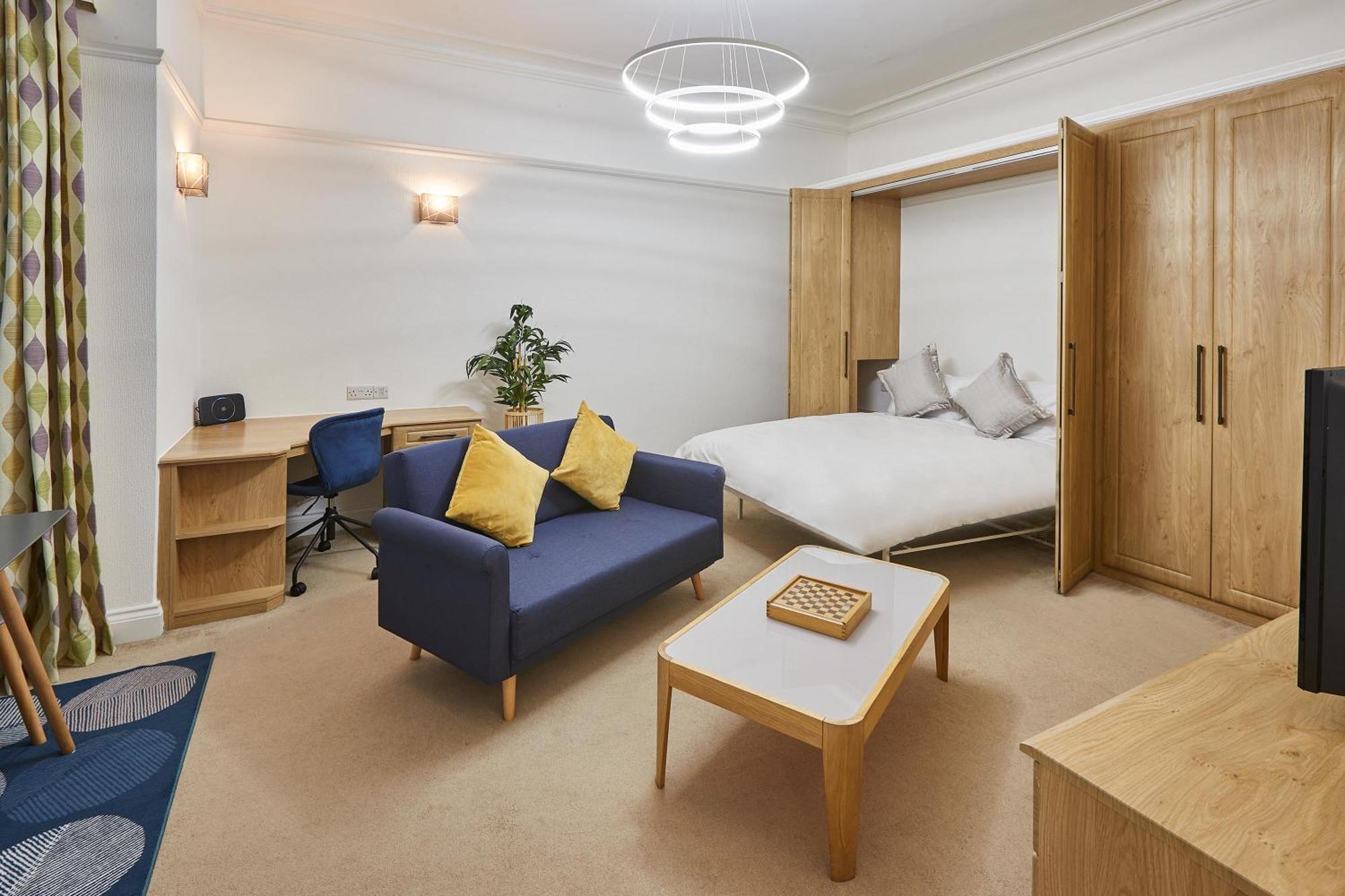 Host & Stay - Thamesview 스테인스 외부 사진
